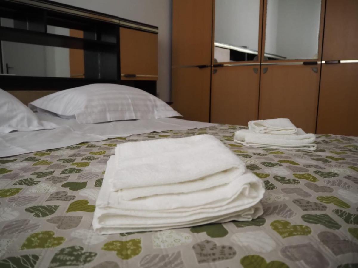 Holiday Home Toncica - Rogotin Екстер'єр фото